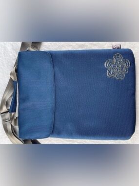 Haiku Blue Tablet, iPad, Kindle, Laptop Sleeve with Embroidery